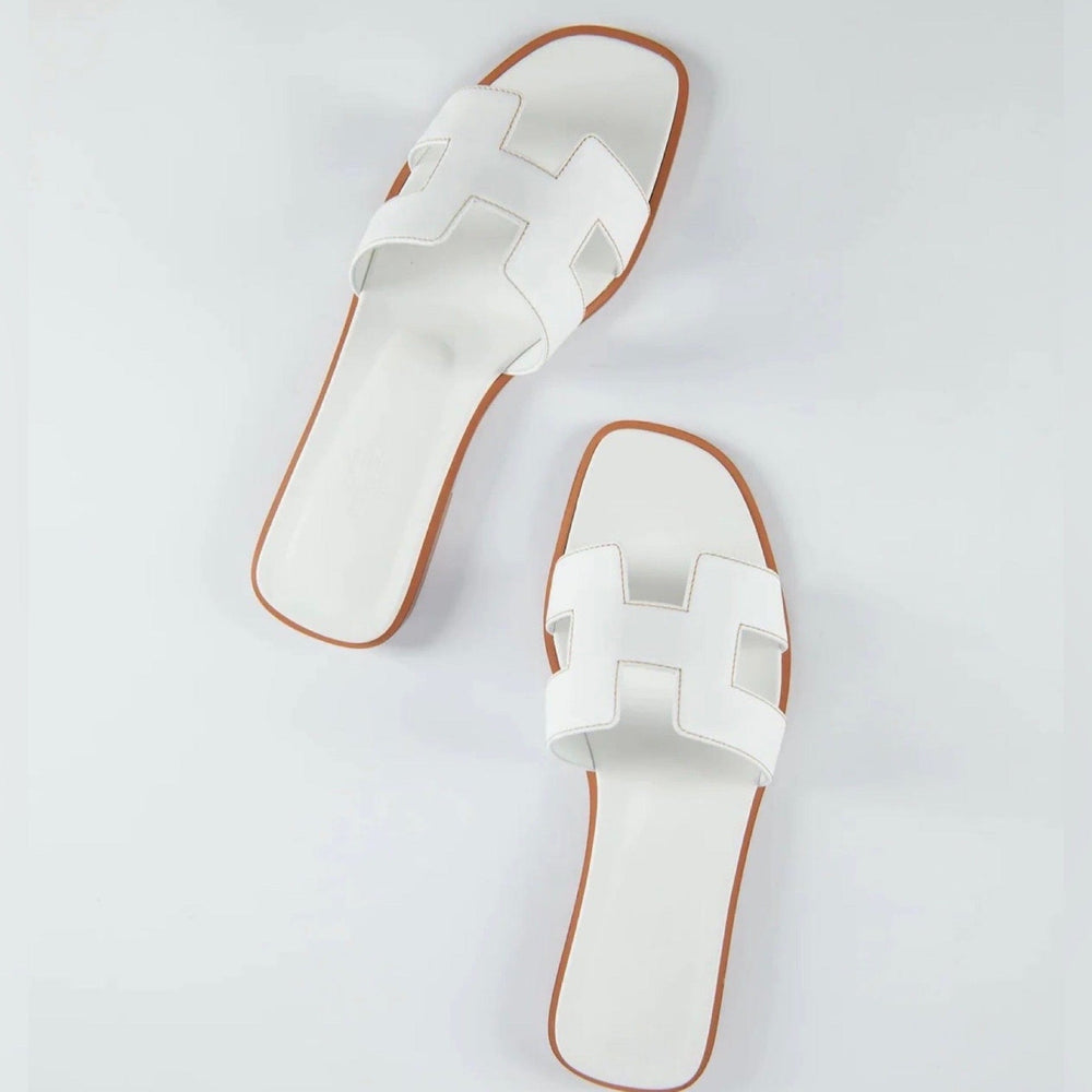 Sienna | Dame Flade Slide Sandaler Med Udskæring 1