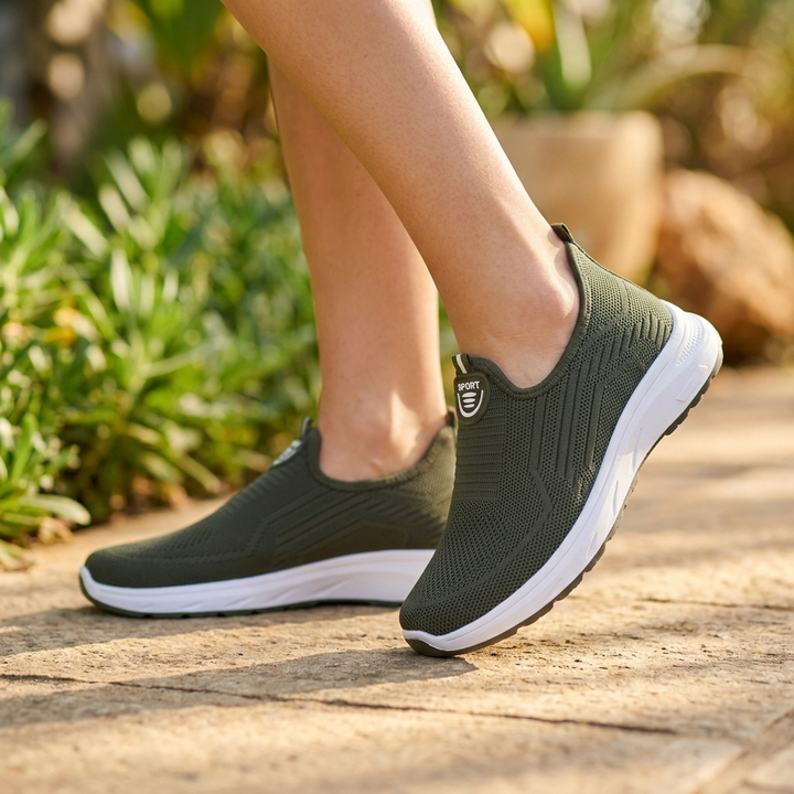 Sienna | Dame Strikket Slip-On Letvægtssneakers 2